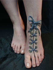 creepy-3d-foot-tattoo